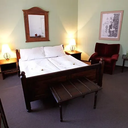 U Krize Otel Prag