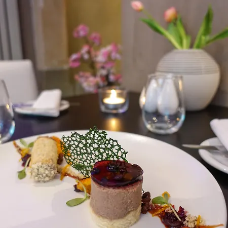 U Kříže Hotel 3*