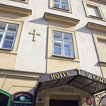 ウ クリジェ 3* プラハ