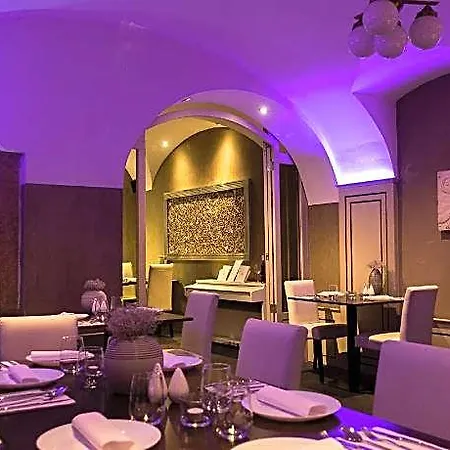 Hotel U Krize 3*