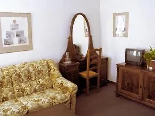 U Krize Hotel Praga
