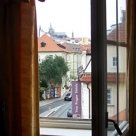 U Krize 3* Prague