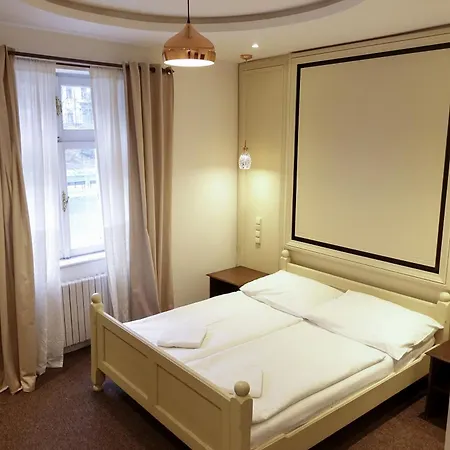 Hotel U Kříže