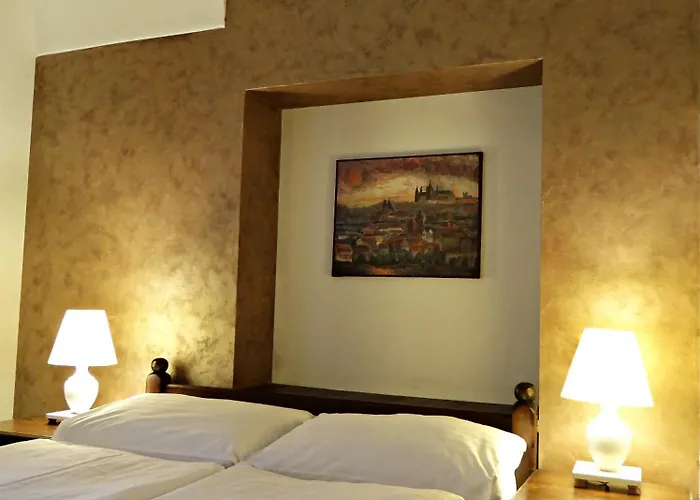 U Krize Hotel Prag