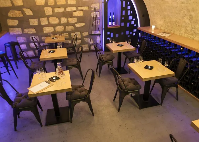 U Krize Hotel